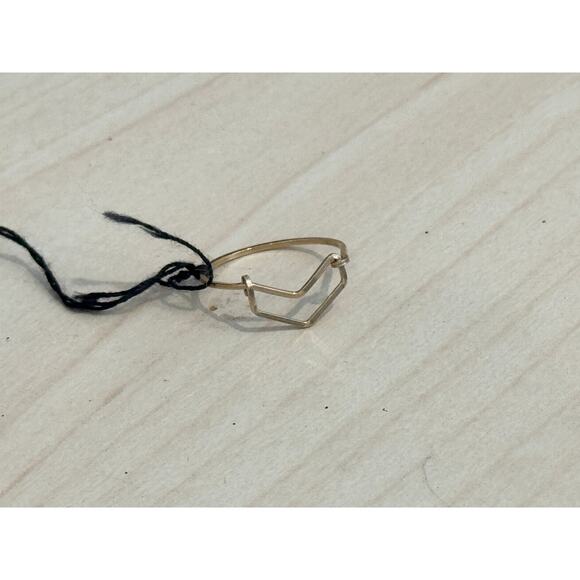 NEW IMI Jewelry Rectangle Ring 14K Gold Filled Size 6 - Picture 1 of 1